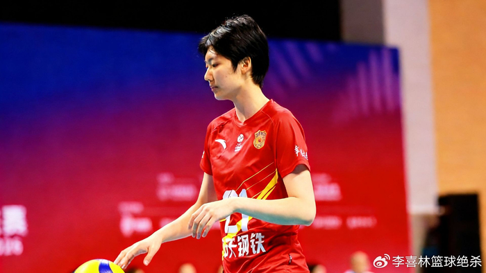 局均拦网第一！中国女排16岁1米90新星崛起：力压5大国手封王|副攻|女排联赛|郭中楠|万梓玥|陈厚羽_新浪体育_新浪新闻
